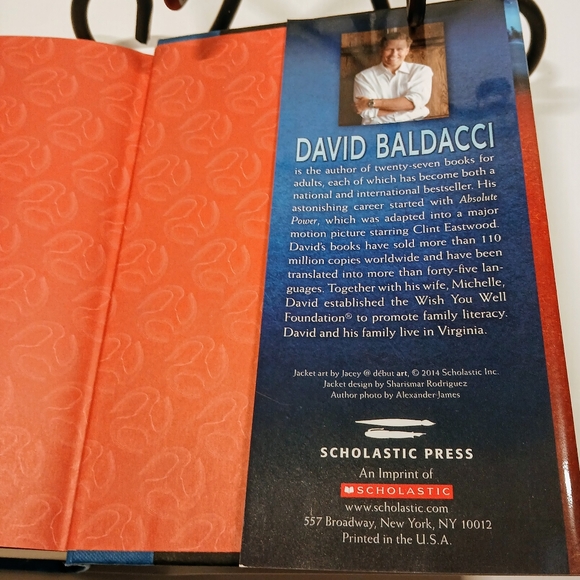 Signed THE FINISHER (Vega Jane, Book 1) by David Baldacci (2014, Hardcover) - Picture 5 of 6